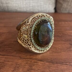 Vintage Warner Gold Filagree Hinged Cuff Bracelet with Intaglio Cameo Rhinestone